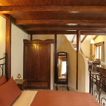 Apolithomeno Dasos Near Alexandroupolis Tatil parkı Lefkimmi (Evros)